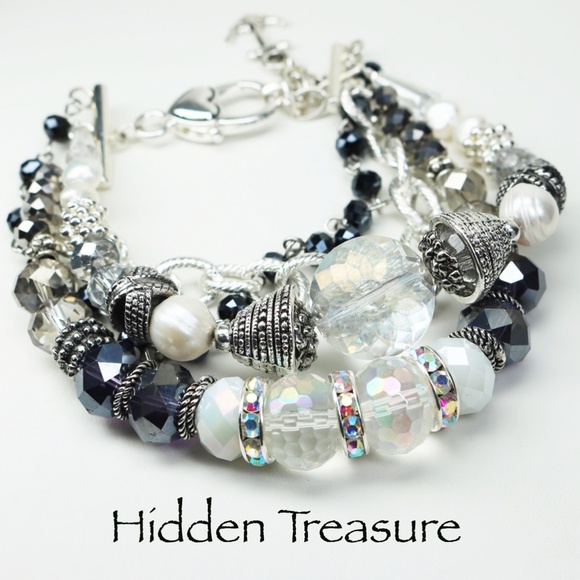 Hidden Treasure Bracelet - Picture 2 of 8